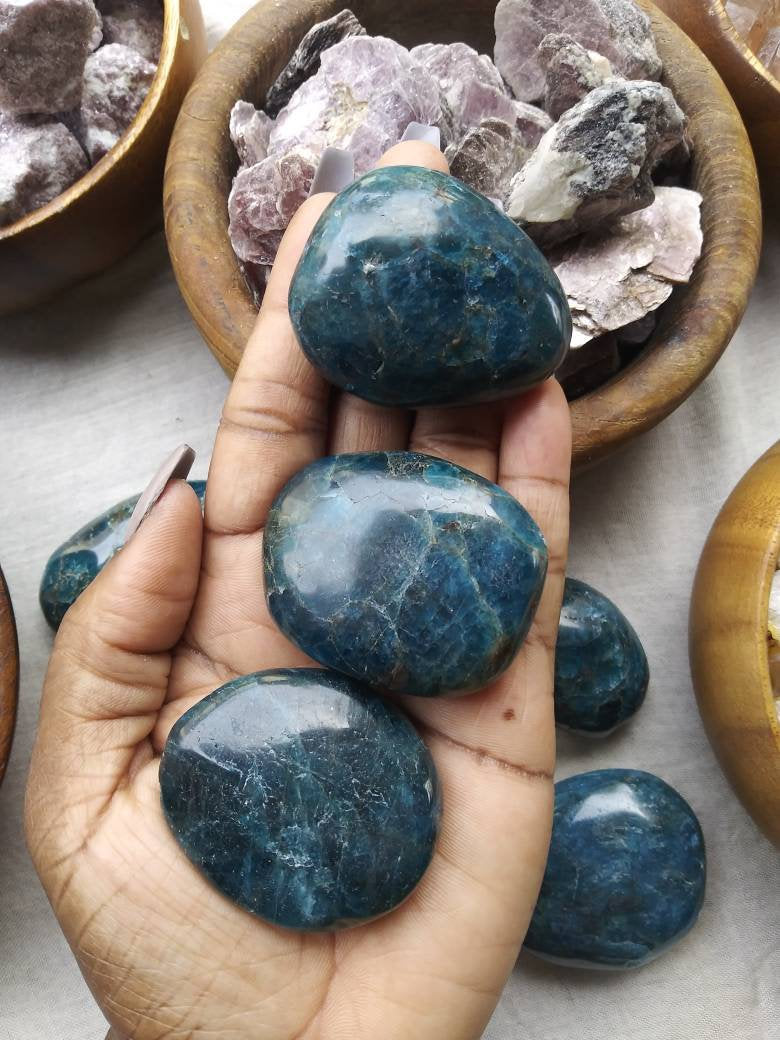 Blue Apatite Palm Stone | Lose Weight | Throat Chakra